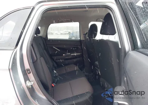 2019 Mitsubishi Outlander Sport 2.0 Es z USA, uszkodzony, nr VIN JA4AP3AU8KU031313